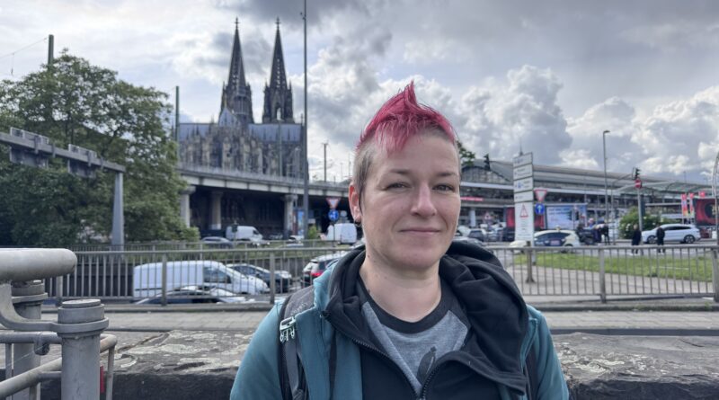 Amy Hintze, Germany